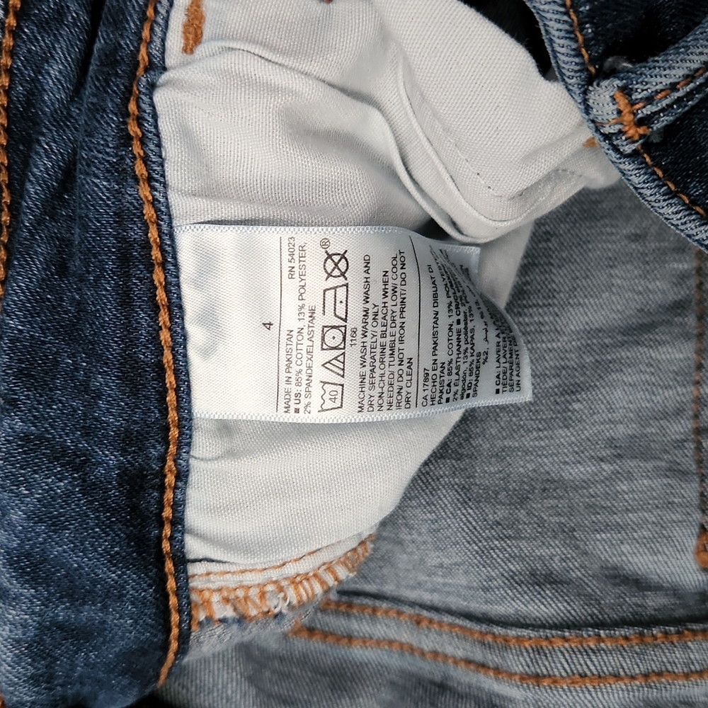 Old Navy Rockstar Skinny Jeans - Picture 4 of 4
